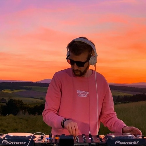 Stream Avicii, Kygo, Calvin Harris, Alok, Martin Garrix, Robin.