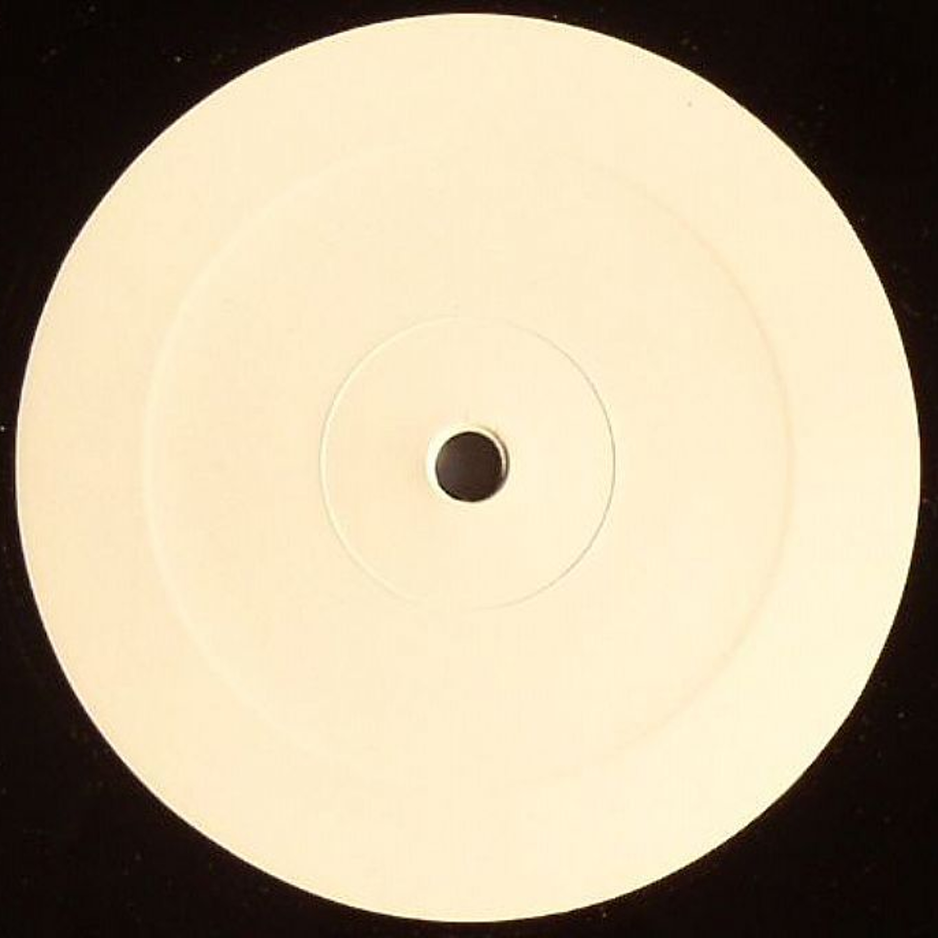BOUNCE_07_KEEPLISTENIN