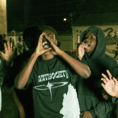 LIVINLIKETWIN