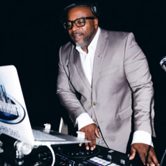 Mr Wright's House V12 Sultry Session
