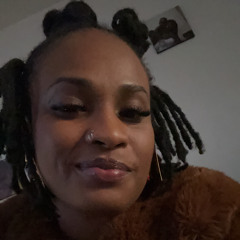 She Don’t Love You