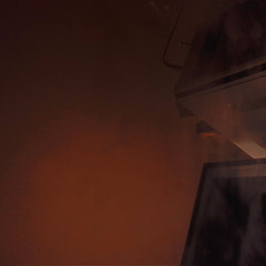 Track 18 Dunkle Bedrohung