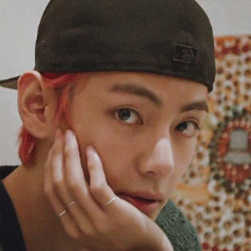 Unreleased Self Composed by Taehyung KTH1 (I fell in love with you at first sight) Break The Silence