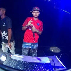 MC RICK - JOGANDO O RABETÃO EM MIM - DJ PH DA SERRA E DJ RAY LAIS -