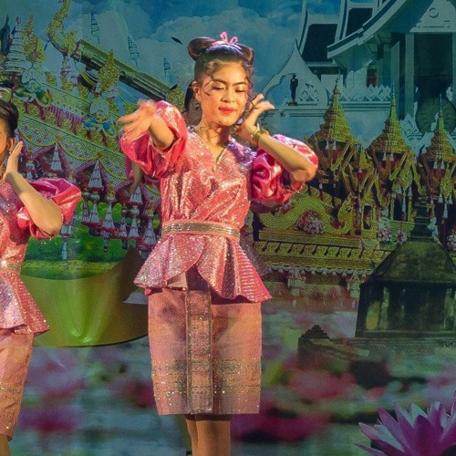 เทพสถิตบัวสวรรค์