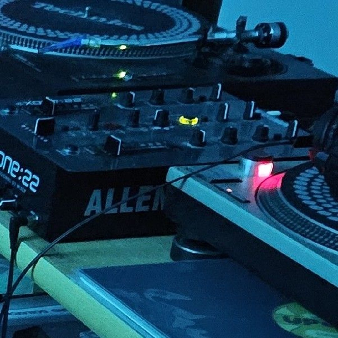 Stream Hardcore , Jungle , Drum and Bass , Breaks mix on vinyl .m4a by ...