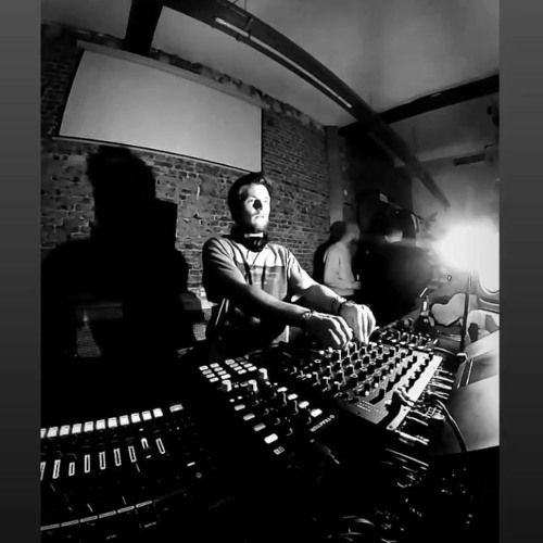 Live set @ Warrecords closing week 2022