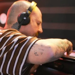 DR. AGUJAS - FRS INSTORE 004