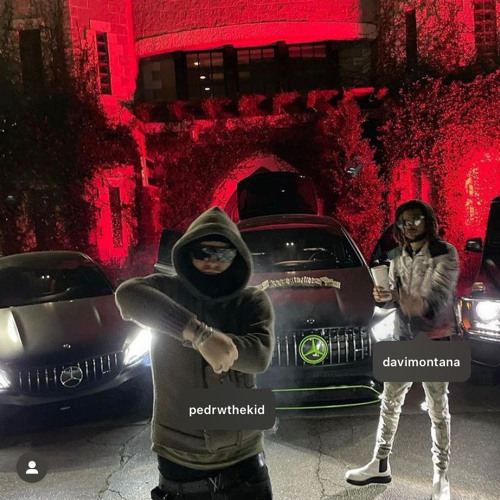 out thë way! + dv montana