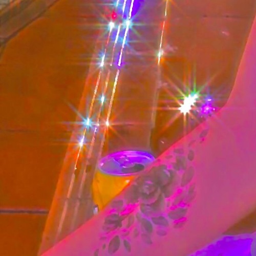 sparkly eyes