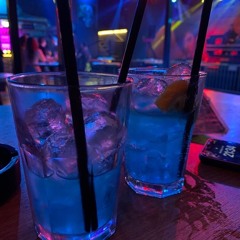 Going to the club🎉🍷