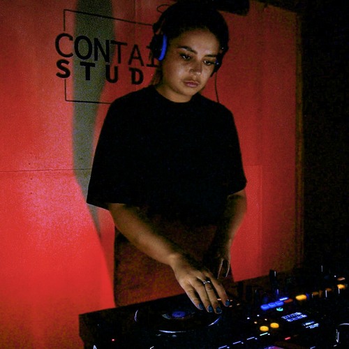 HANNAH LAING Live at Container Studios