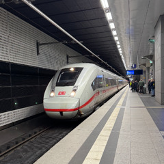 Berlin Hauptbahnhof ( ICE Platform )