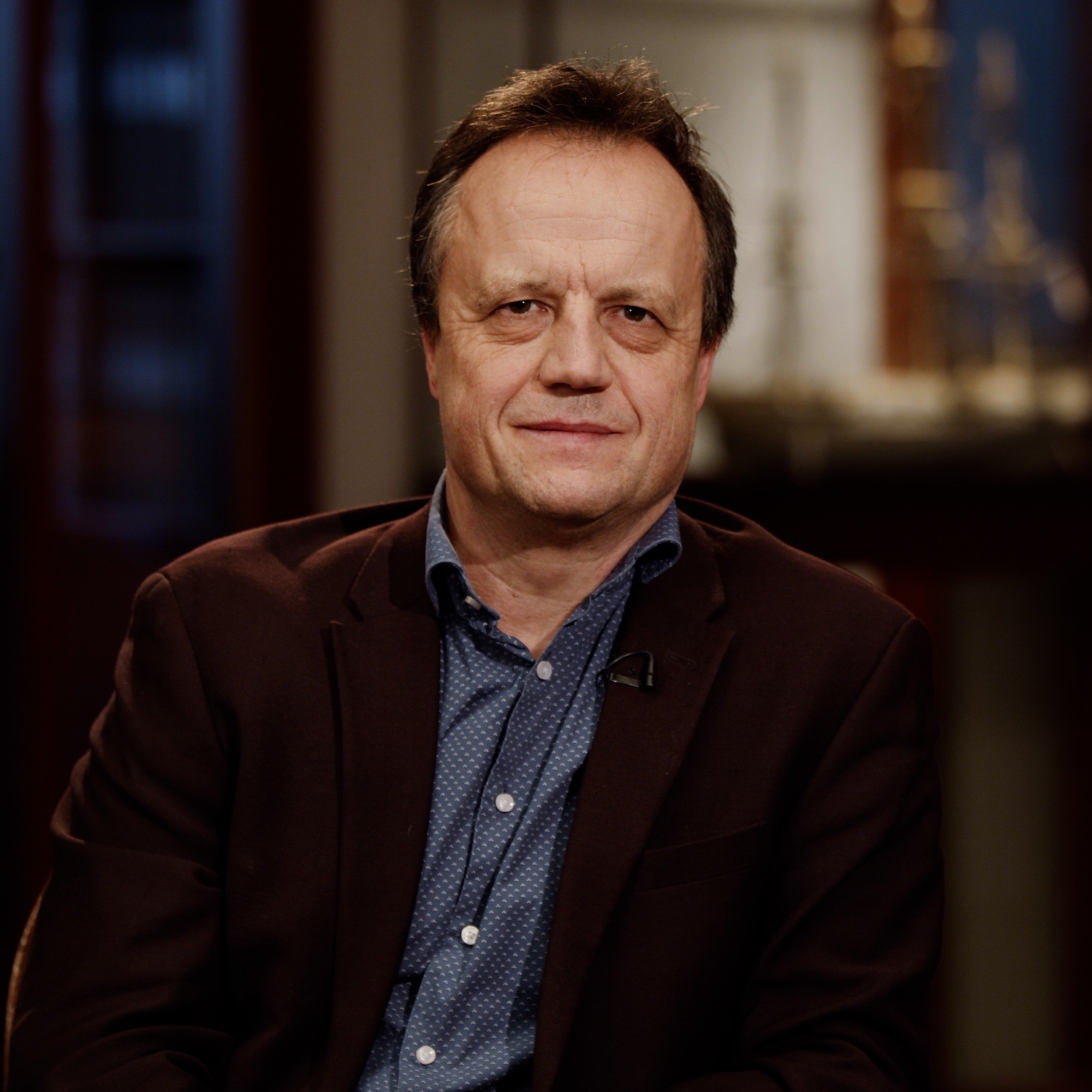 Podcastbild: Studio Axess 2021 – Johan Wiktorin – Vad gör väst när Kina skruvar upp trycket?