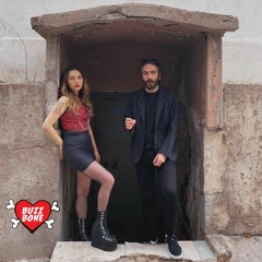 Buzz Bone - Komşuluk Çoktan Ölmüş
