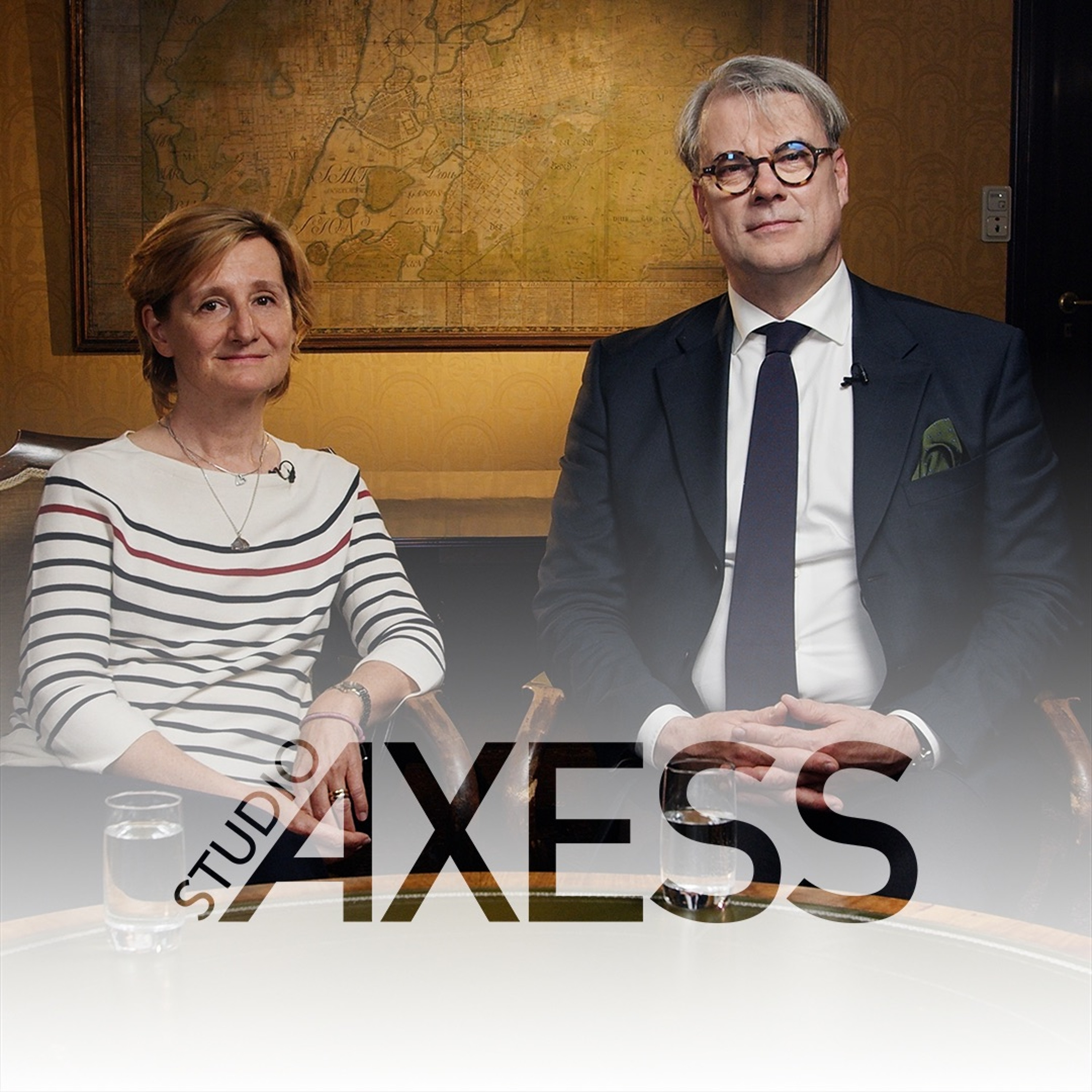 Podcastbild: Studio Axess 2023 – Ryssland krigar mot Ukraina & Väst – Carolina Vendil Pallin & Fredrik Löjdquist