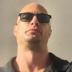 WhilingONtheStage.m4a