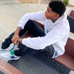 MikeBeezy x Swaezie - Bout Wha u Bout