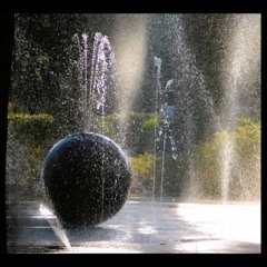 "Microcosme", par Chartrand Saint-Louis; Mixage, révision et sonorisation par Albert [lien vidéo]