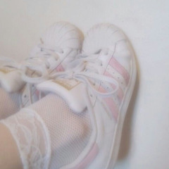 Bombs On A Monday// Melanie (𝗌 𝗅 𝗈 𝗐 𝖾 𝖽)