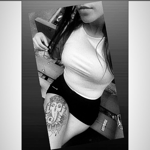 CoroVibes 😝🙋🏽‍♀️🐈‍⬛🖤