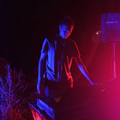 Live set (1 /9) - A completely random and unexpected memorable day presented to you by this live set