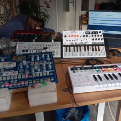 Submarine 130bpm