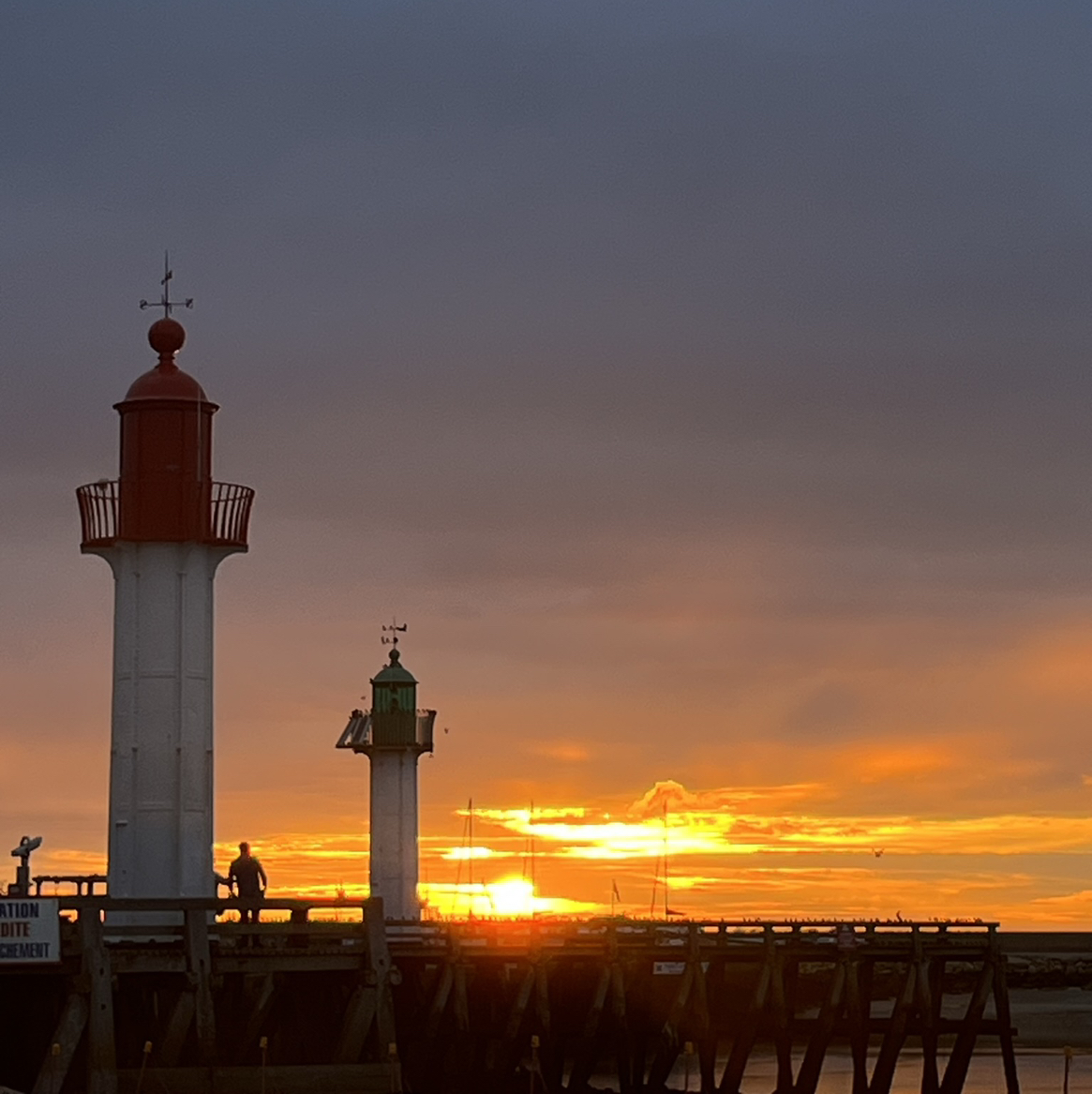 Empire of the Sun – Walking on a Dream (Indigo’s Afro House Remake)