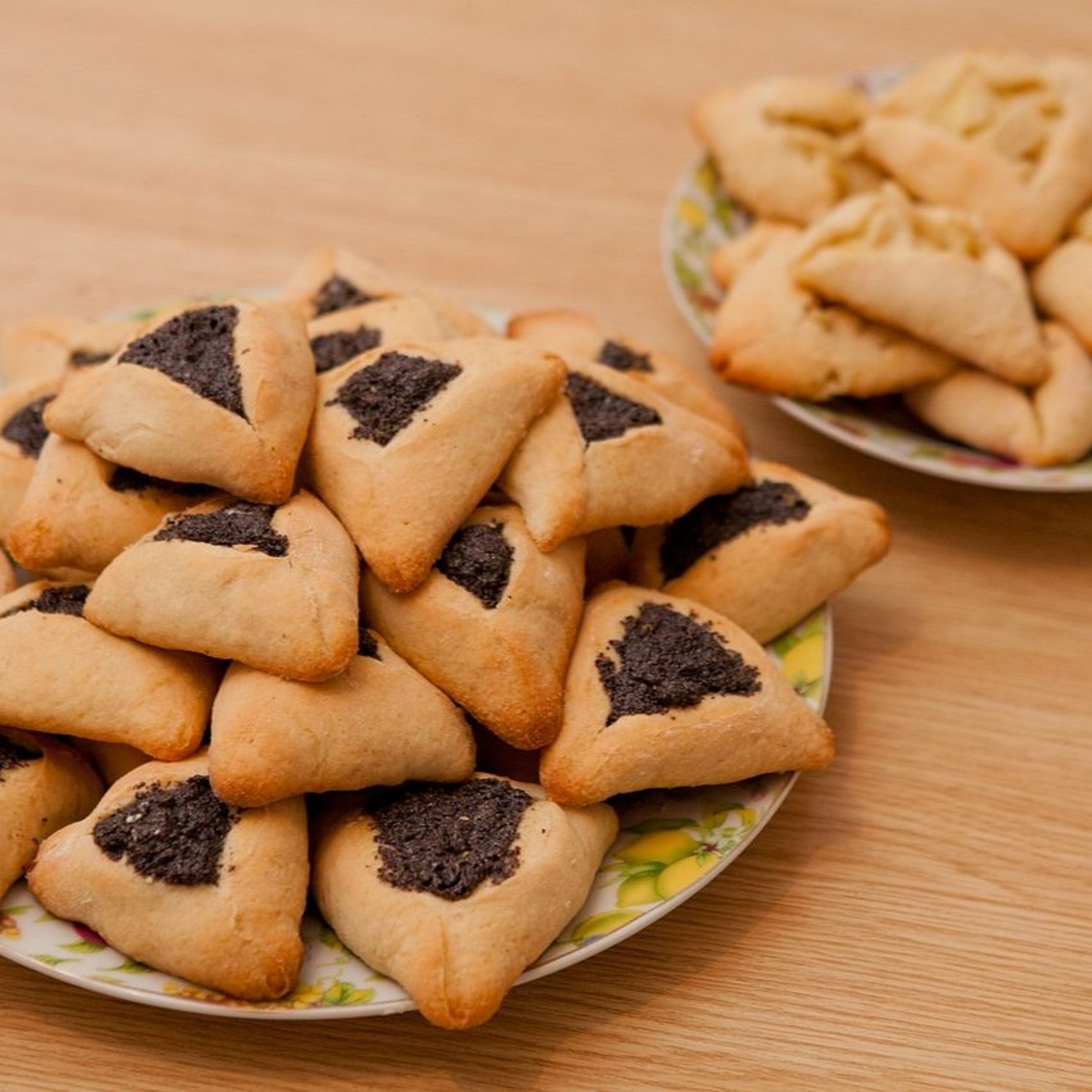 Episode 35: A Purim Special on Shehecheyanu