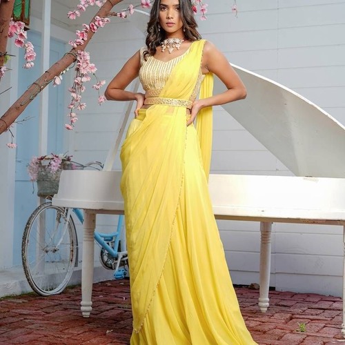 One-Minute Sarees: The Perfect Choice for Women Today