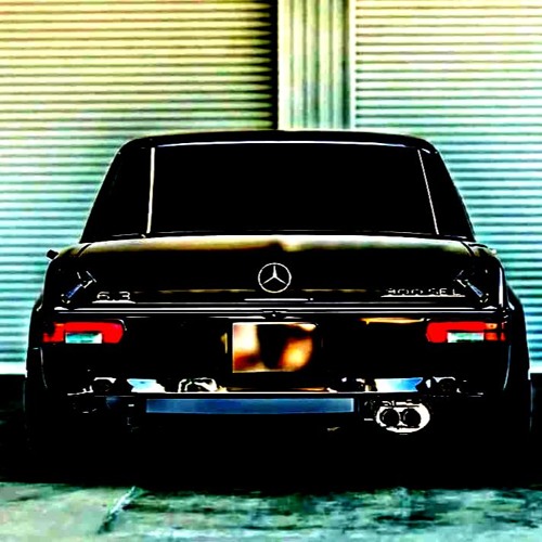 Palms Trax - Sumo Acid Crew // A dampened acid motif and glassy chord chimes