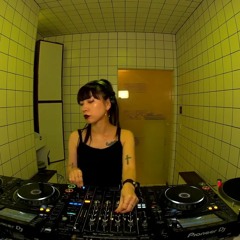 Risa Taniguchi | HÖR Berlin | Techno