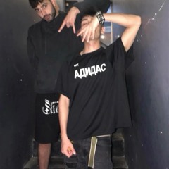 𖤐