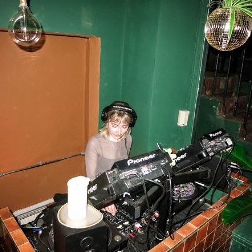 Elumi @ Holding Patterns 01/08/25