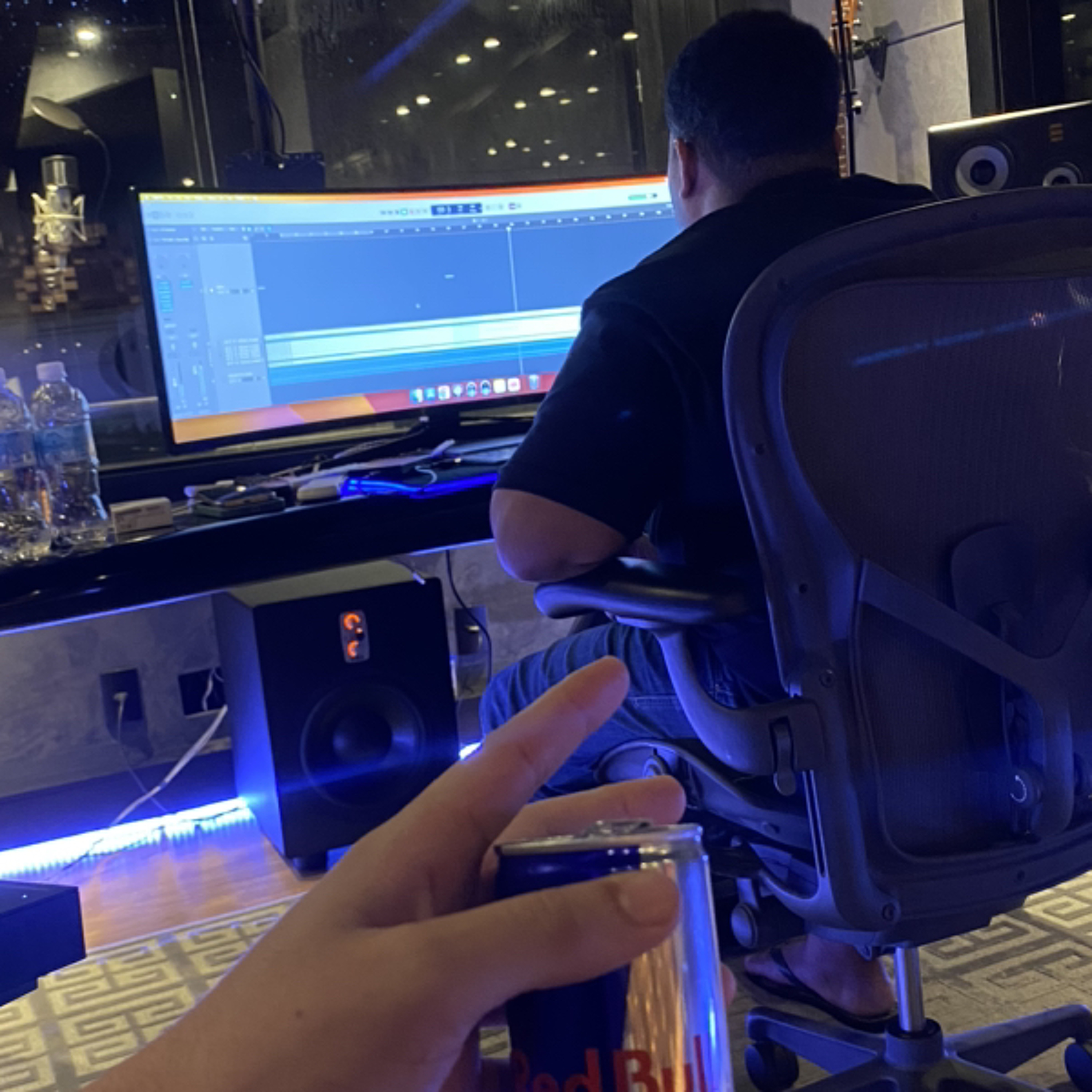 DJ TEEUZ