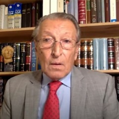 شاخه های این درخت کهن دوشنبه ۴ امرداد