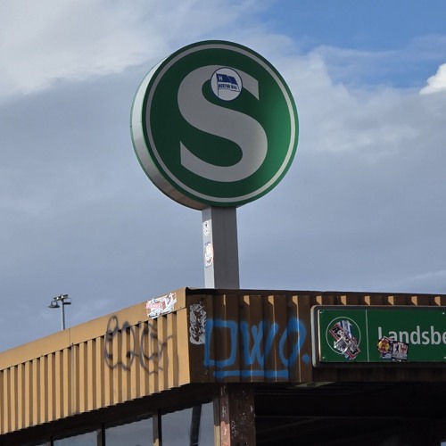 Kệ gió đưa buồm về xuôi - Xuan