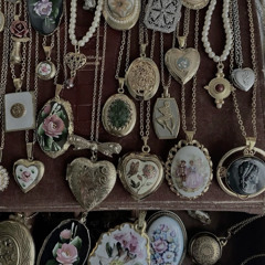 locket