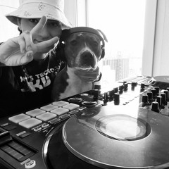 Deb McCormick vs Doggy - Home impro 03.2022