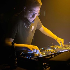 GrooveCast001