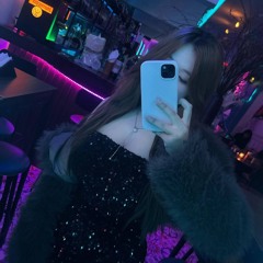 NSTNEW- BÉ PHƯƠNG MAI HÚT HỘP FIVE - TGIANG