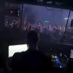 REDMANN-TANZEN AUF BITCHES