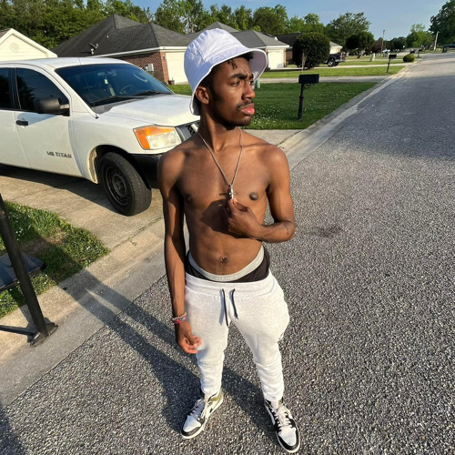 HIT N’ RUN ft Savage Dell
