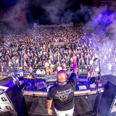 Awesome Soundwave Live [Carl Cox Live at Red Rocks]