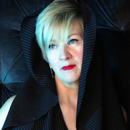 Modesty Ablaze introduces her "Hotwife Diaries" Audio Podcasts
