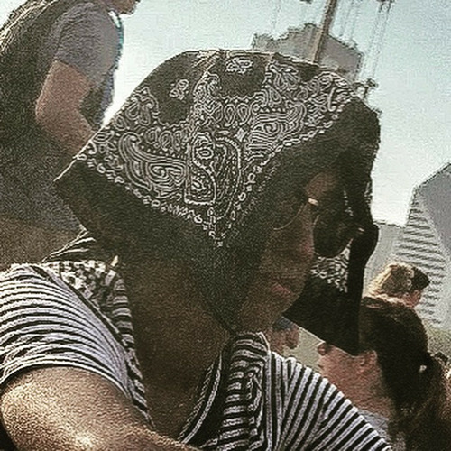 🗿5