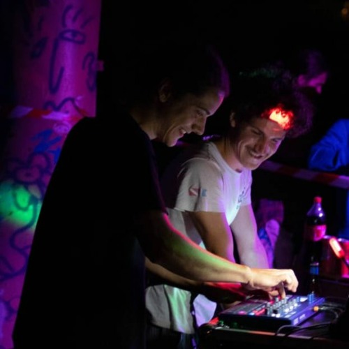 Charlie & Corto - DiscoBot