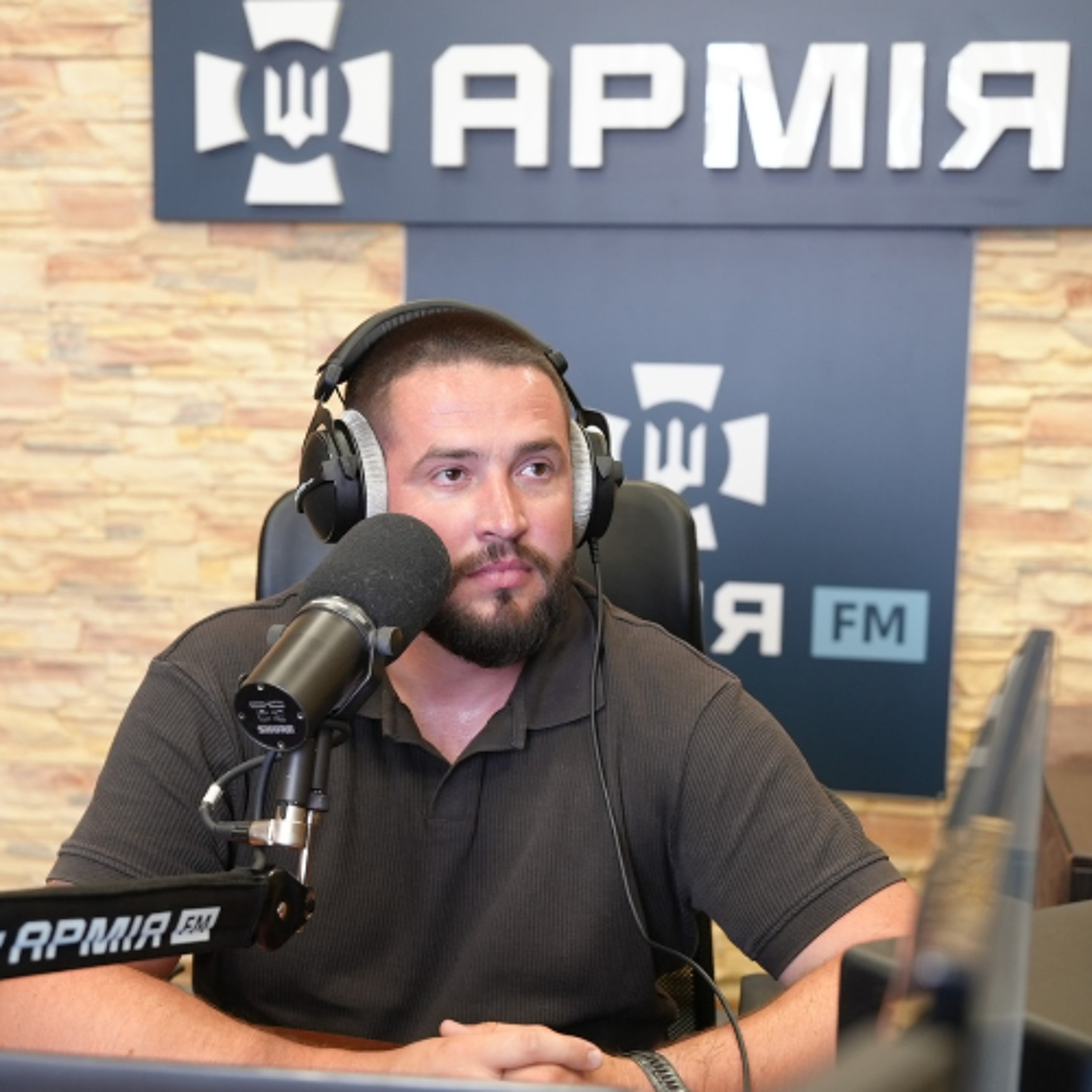 Ветеран ДШВ розповів, як створив ферму австралійських раків