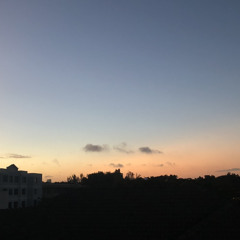 thế giới còn mình em