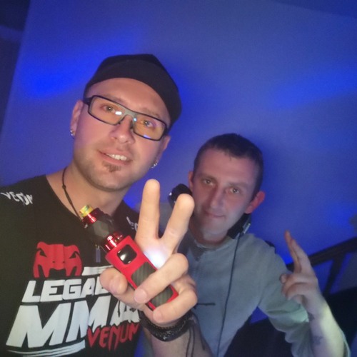 DOBERMAN vs VIRIDISZ Tekstyle Retro